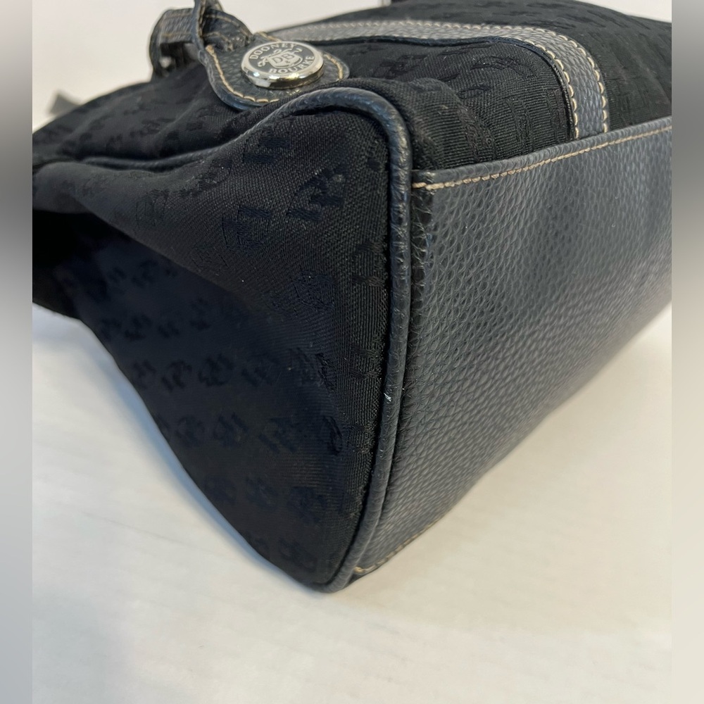 Dooney & Bourke black monogram shoulder bag with black pebbled leather straps - Picture 13 of 16